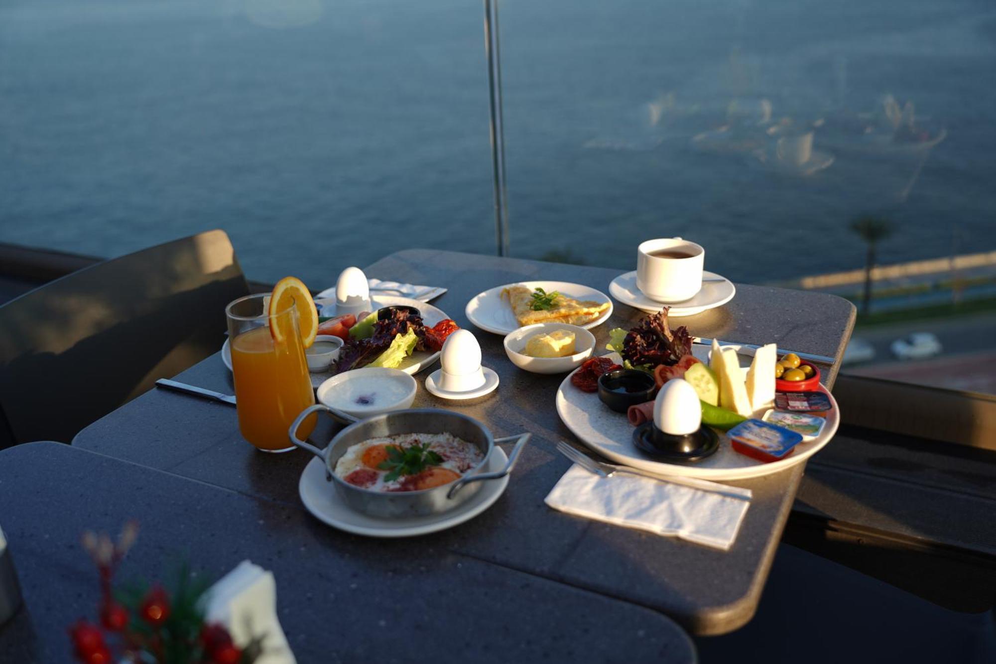Western 4* İzmir