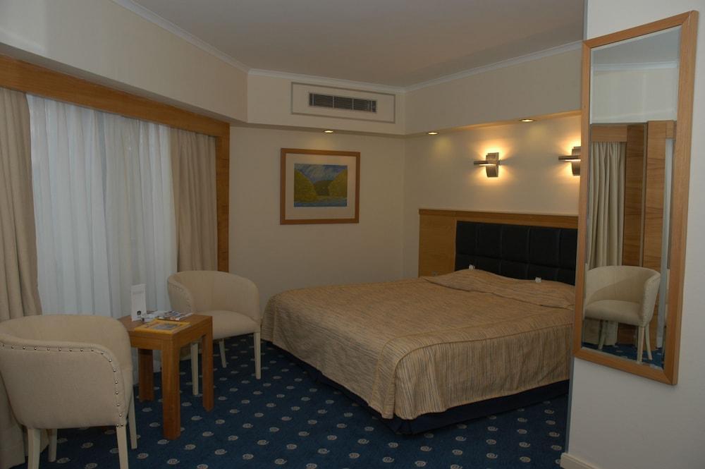 Western 4* İzmir