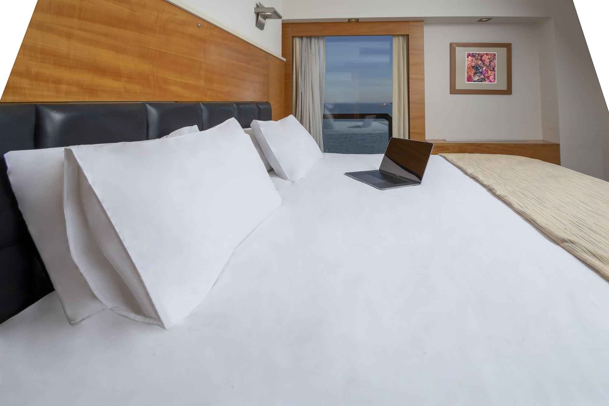 Western Hotel İzmir