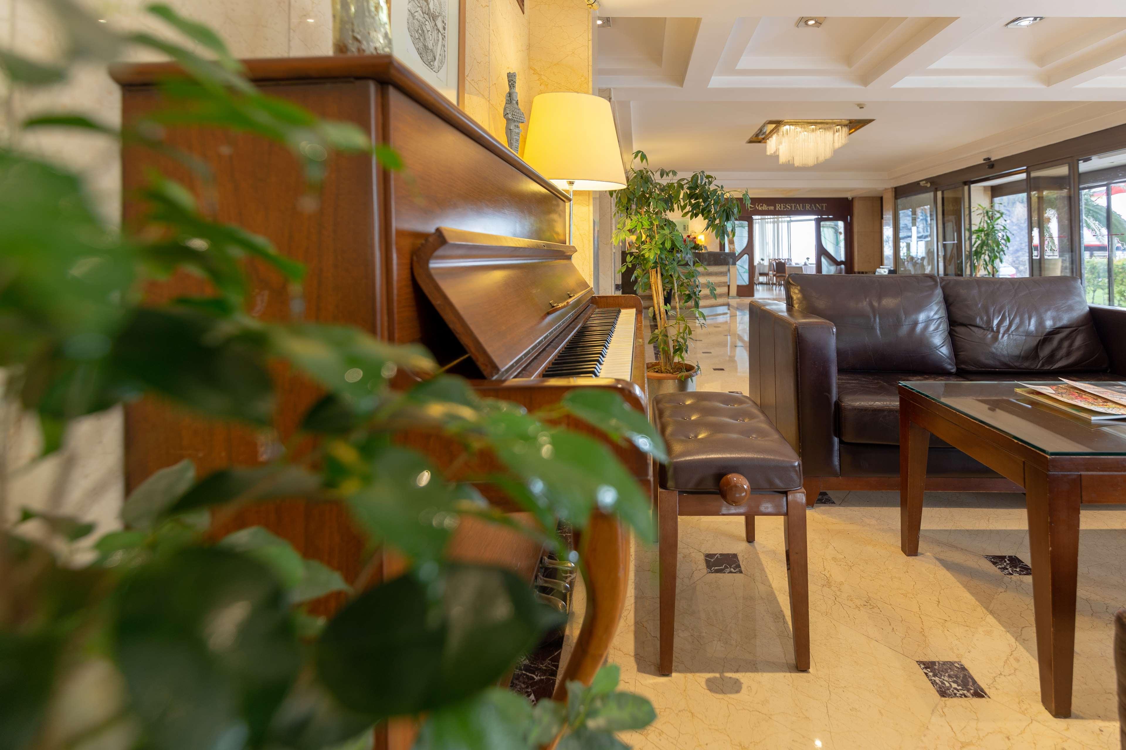 Western Hotel İzmir